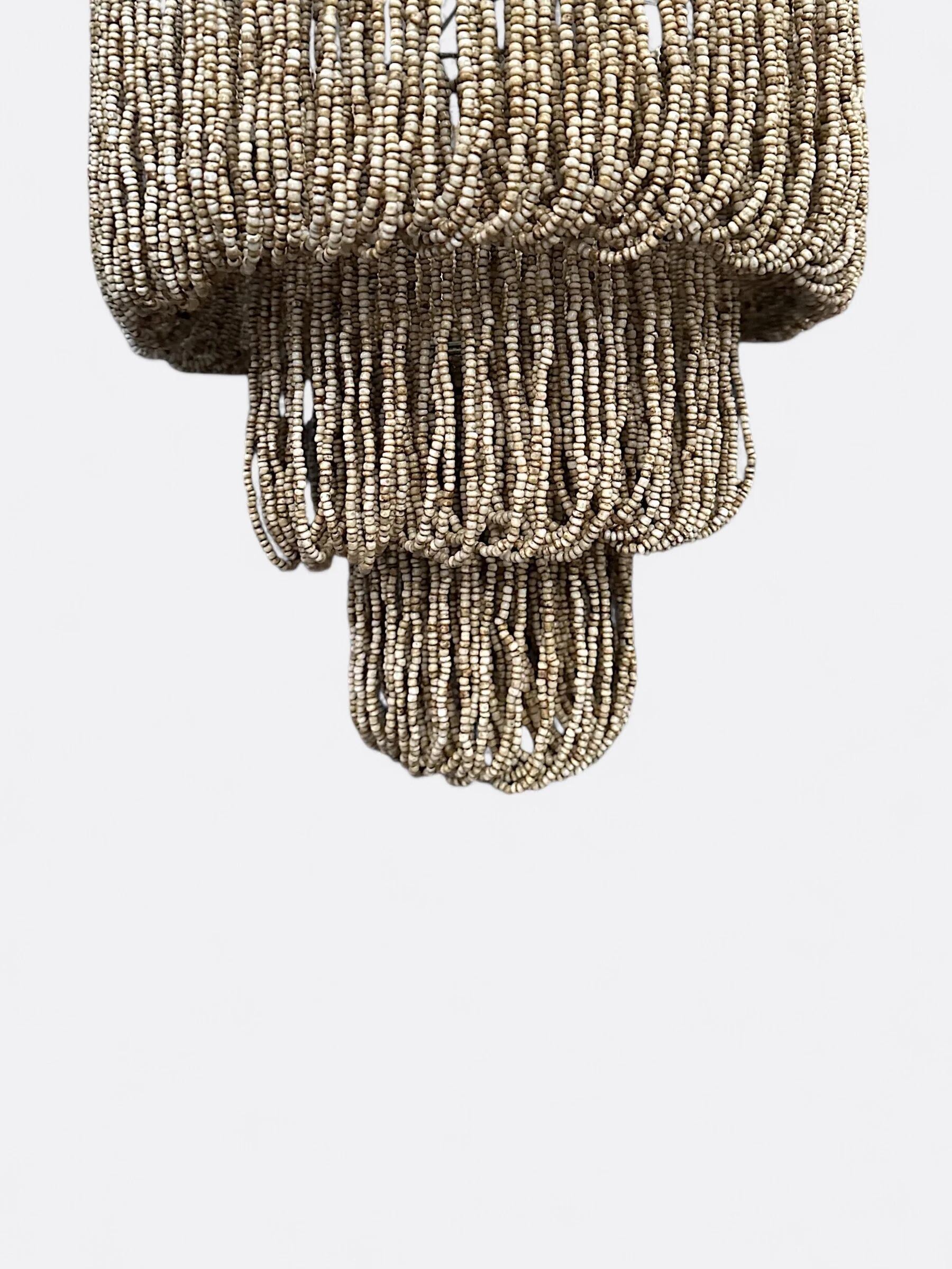 Suspension artisanale en coquillage Beige et marron