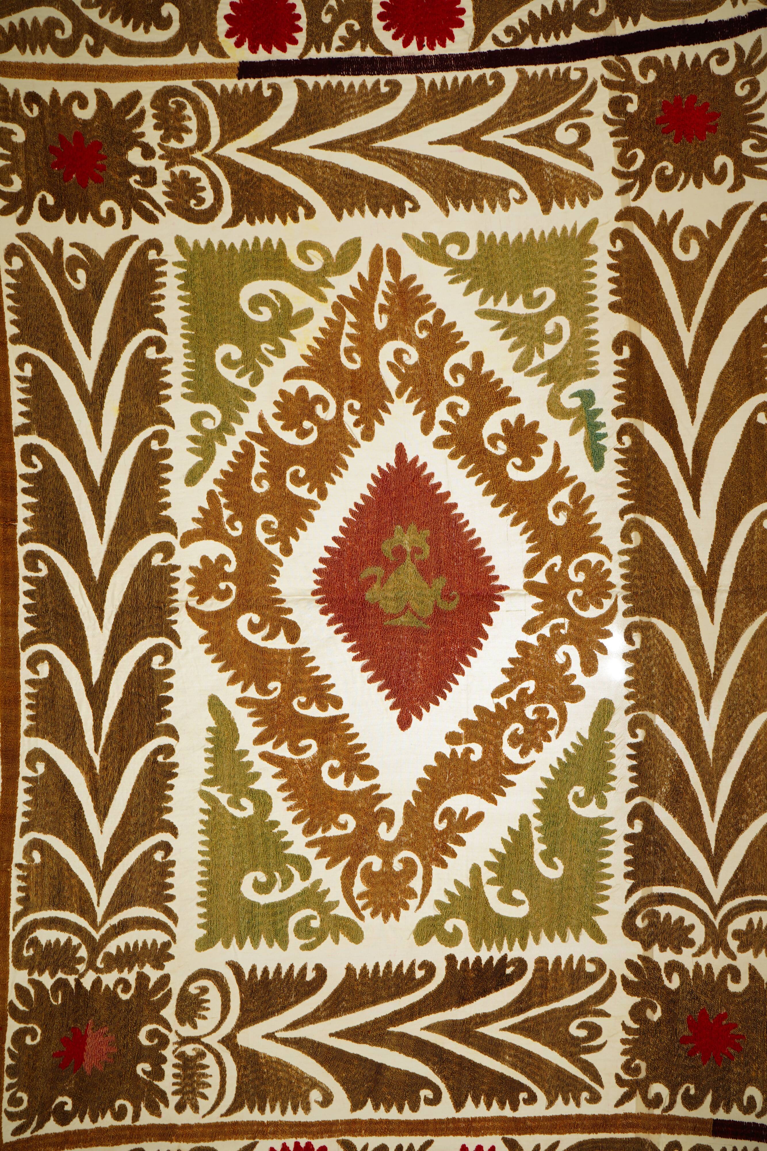 Vintage Turkish hand-knotted rug 108x131 cm