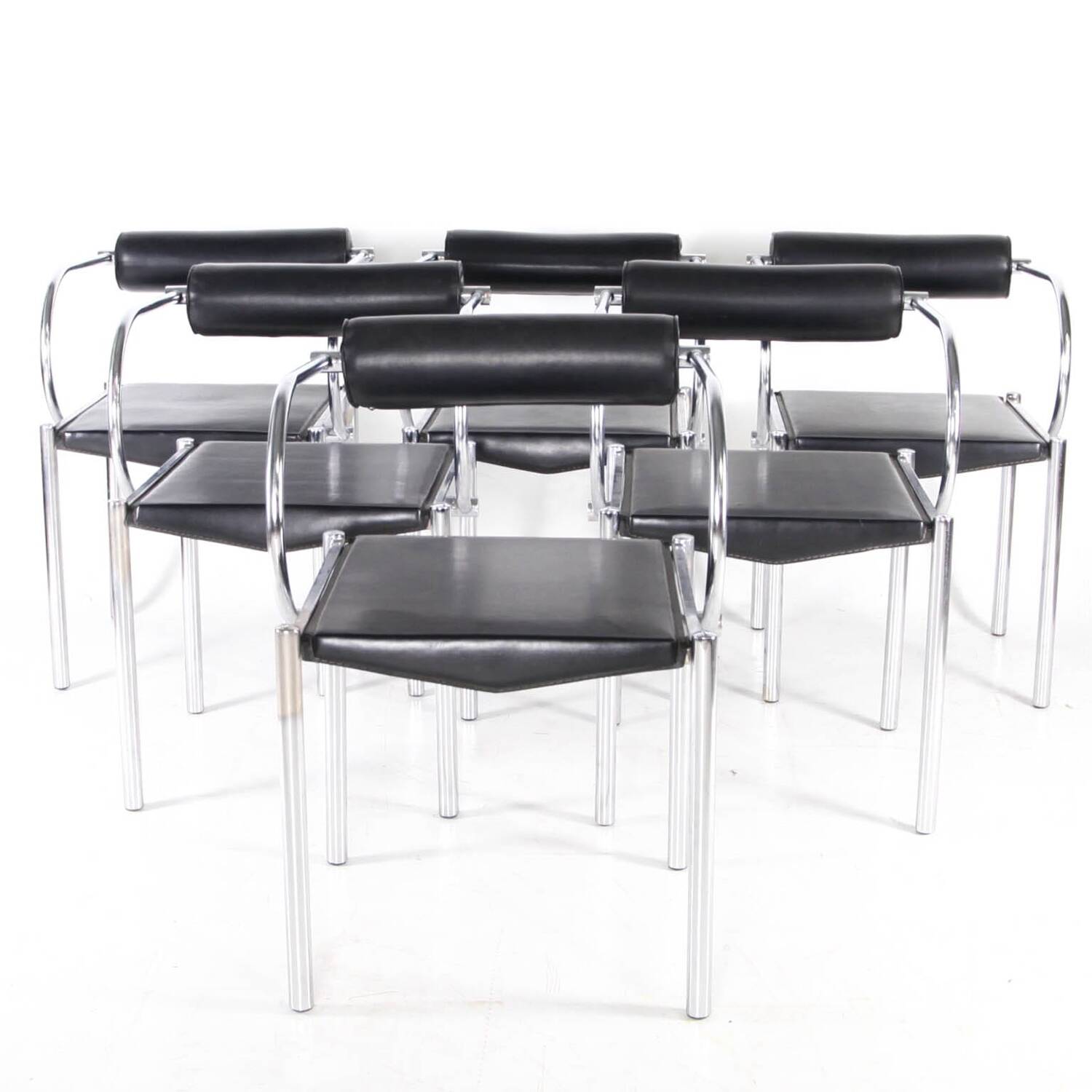 Set of 6 chrome and leather chairs