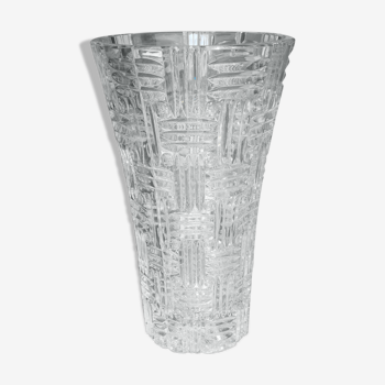 crystal vase with geometric decoration