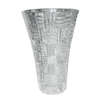 crystal vase with geometric decoration