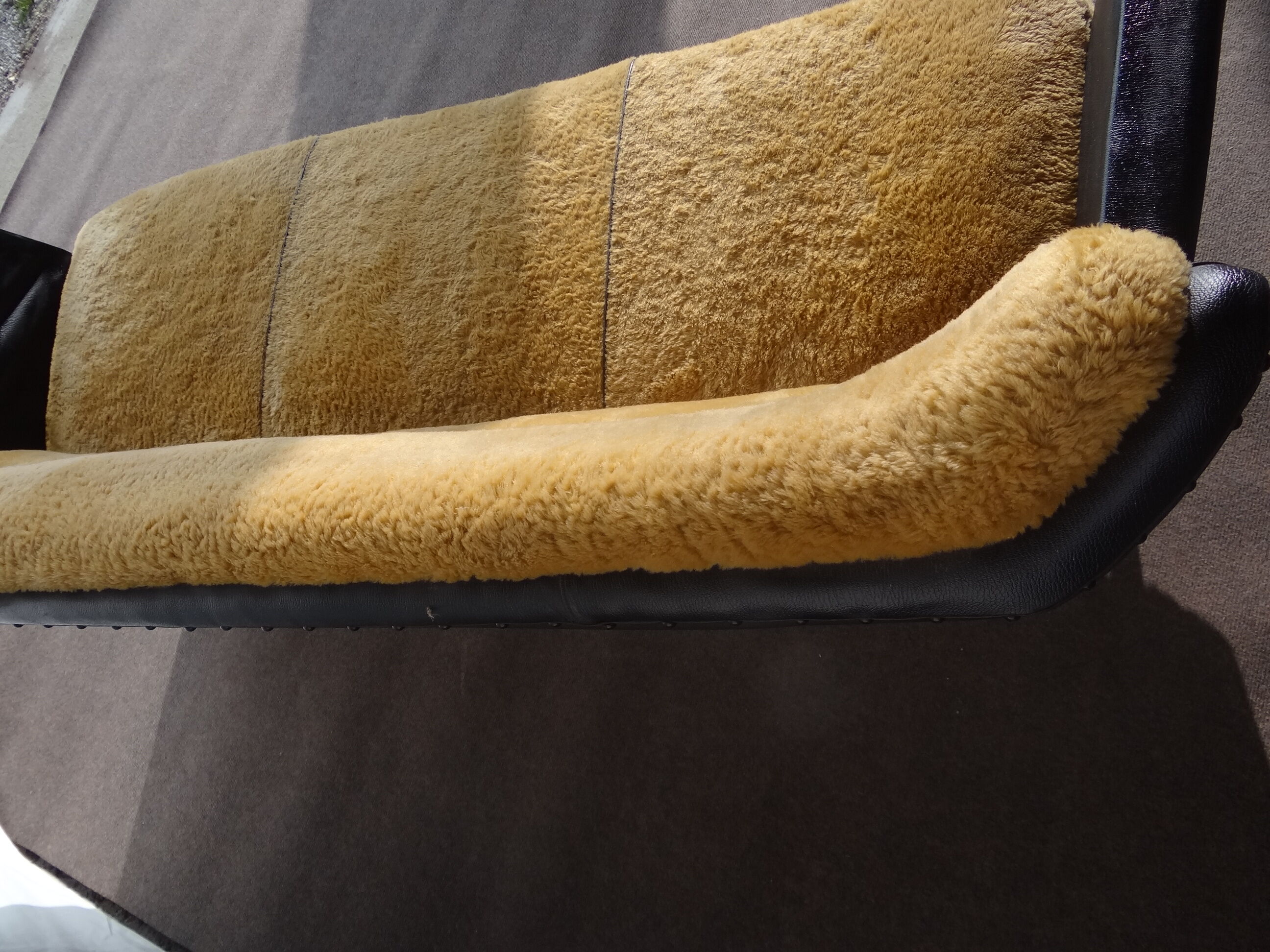 Vintage sofa fur and skai 50s