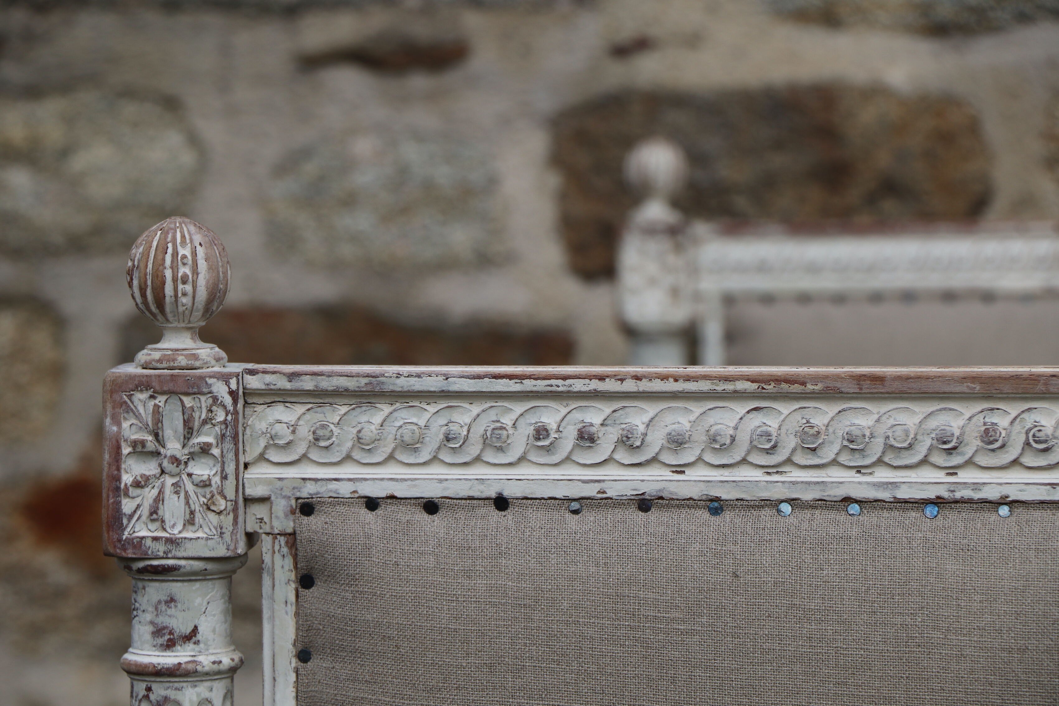 Daybed - Louis XVI style bench, reupholstered in linen