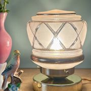 Lampe à poser globe vintage art déco en verre rose et doré