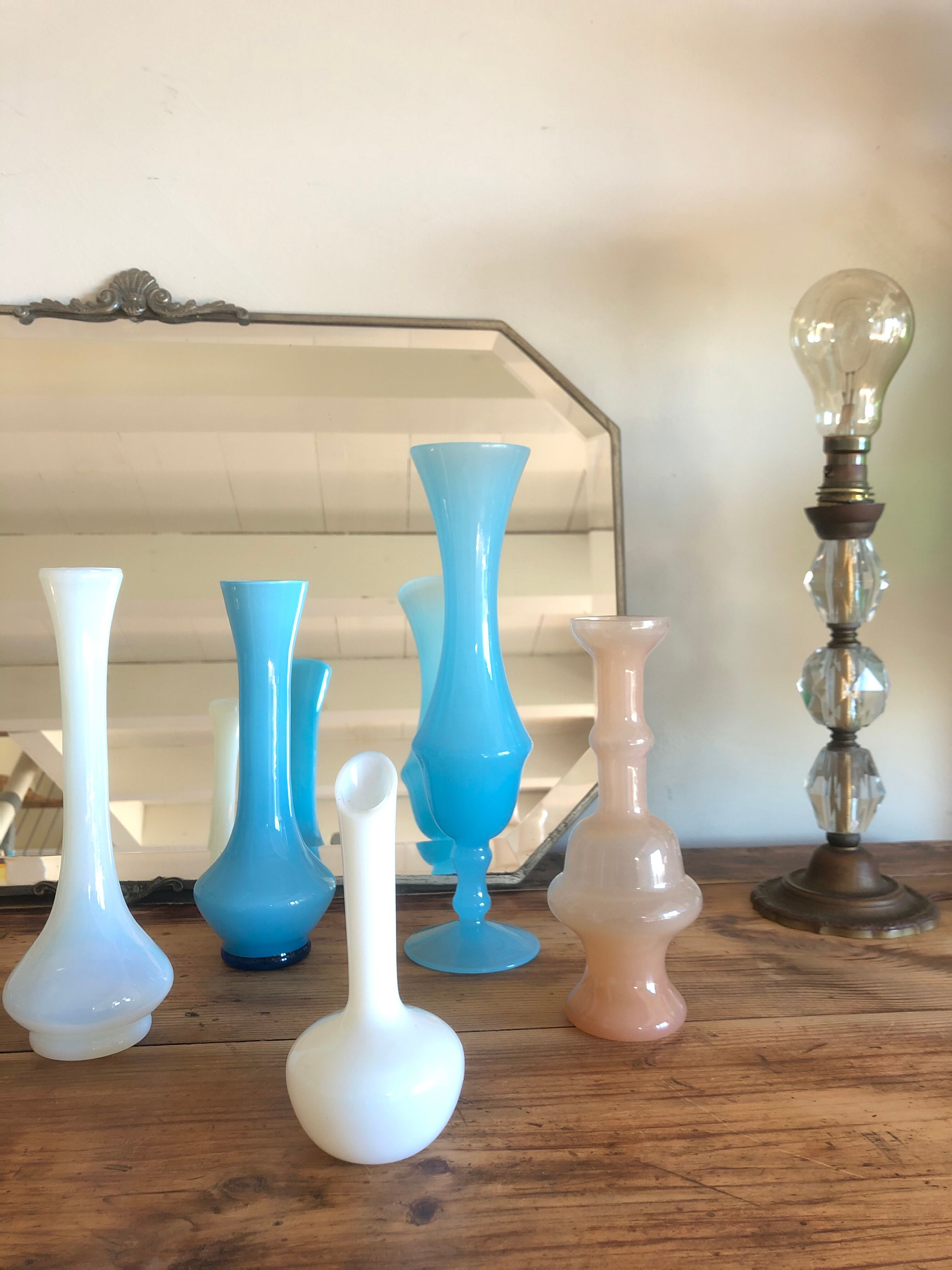 Vase en opaline rose