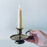 Candle holder with handle