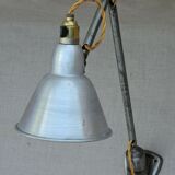 Vintage lamp applying Mazda small model workshop wall