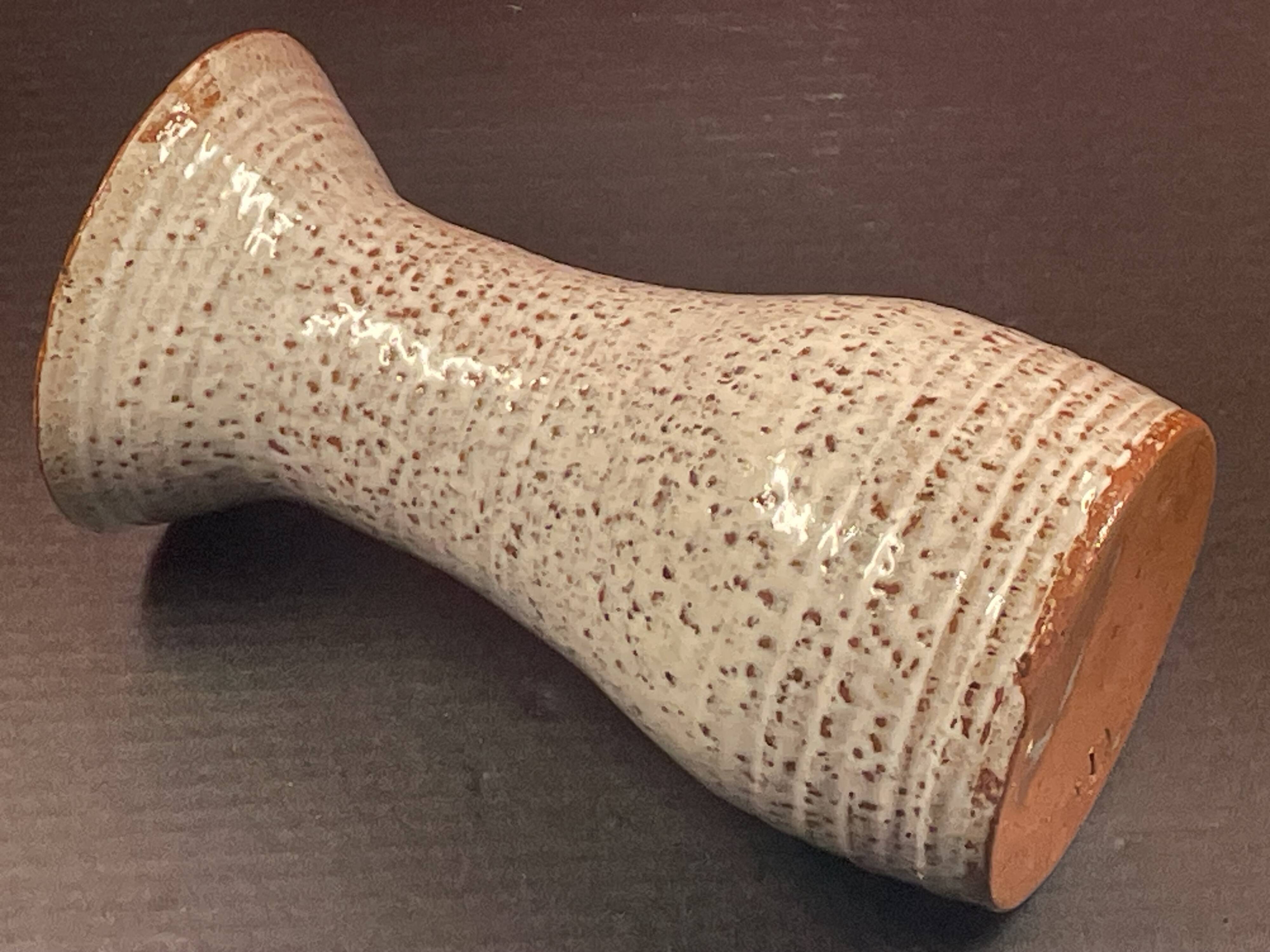 Contemporary ceramics likely to be identified Vallauris