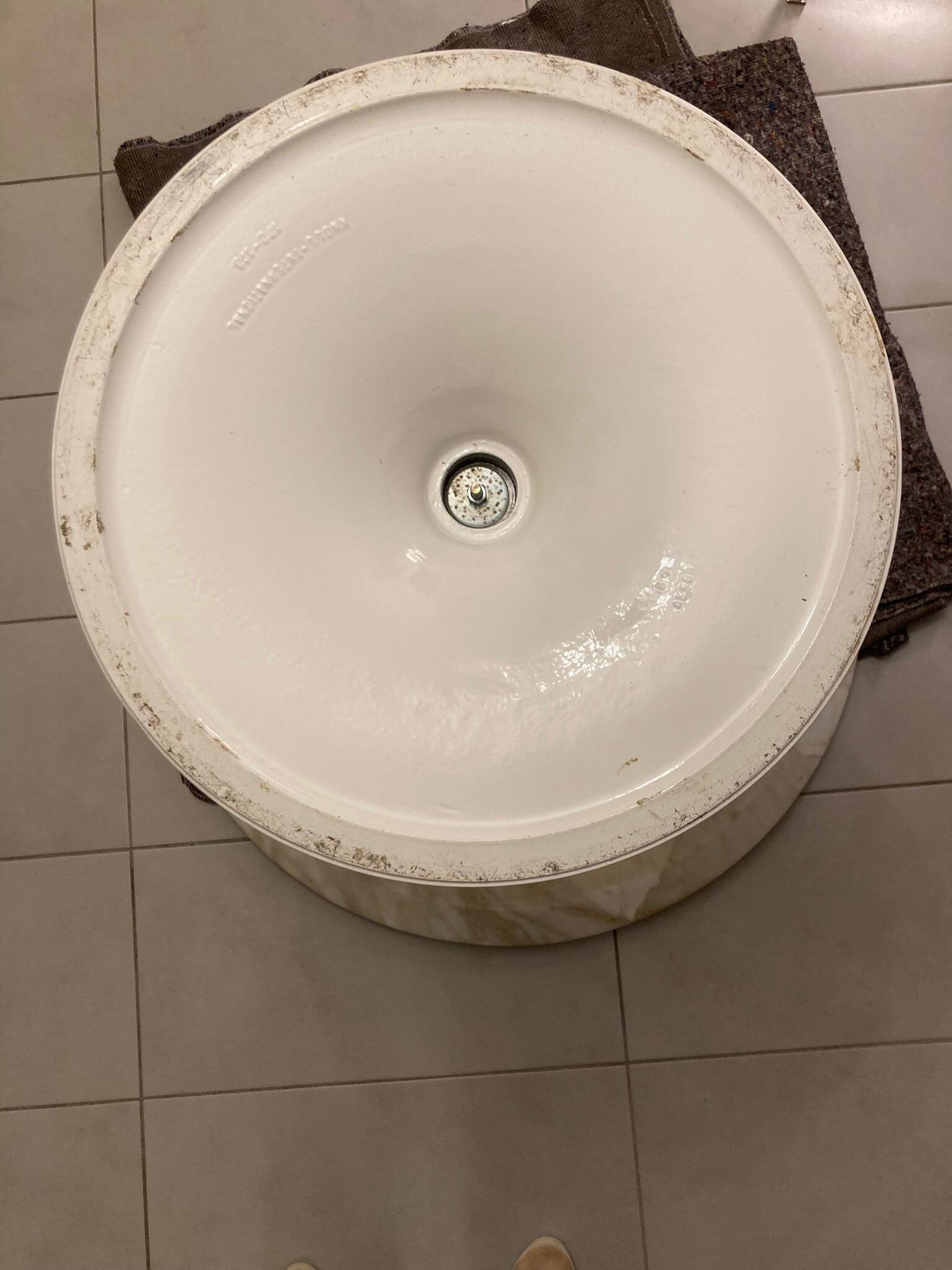 KNOLL TABLE SAARINEN MODEL WHITE