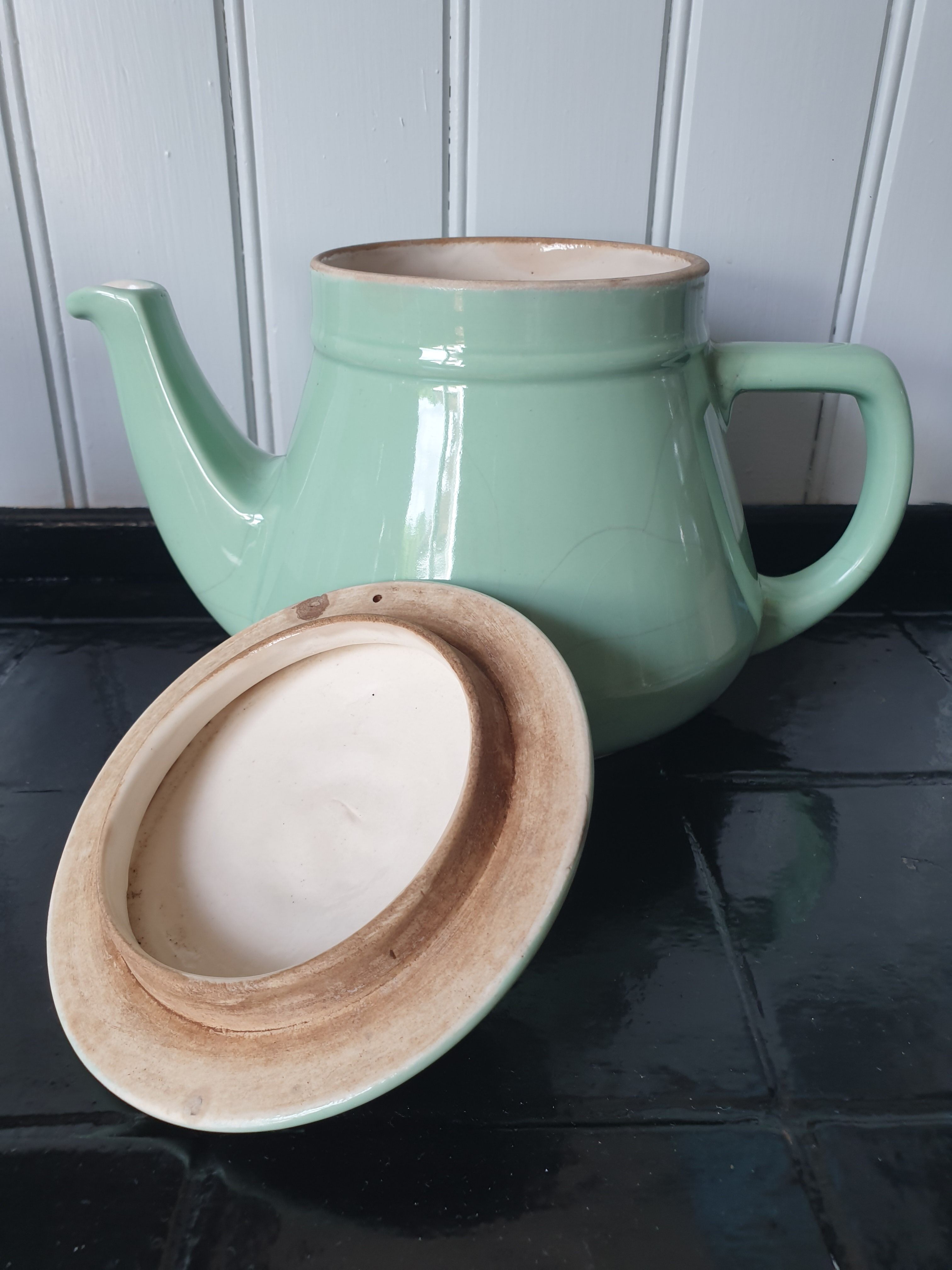 Vintage teapot 50-60s pastel green
