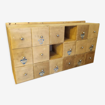 Cabinet with drawers