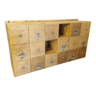 Cabinet with drawers