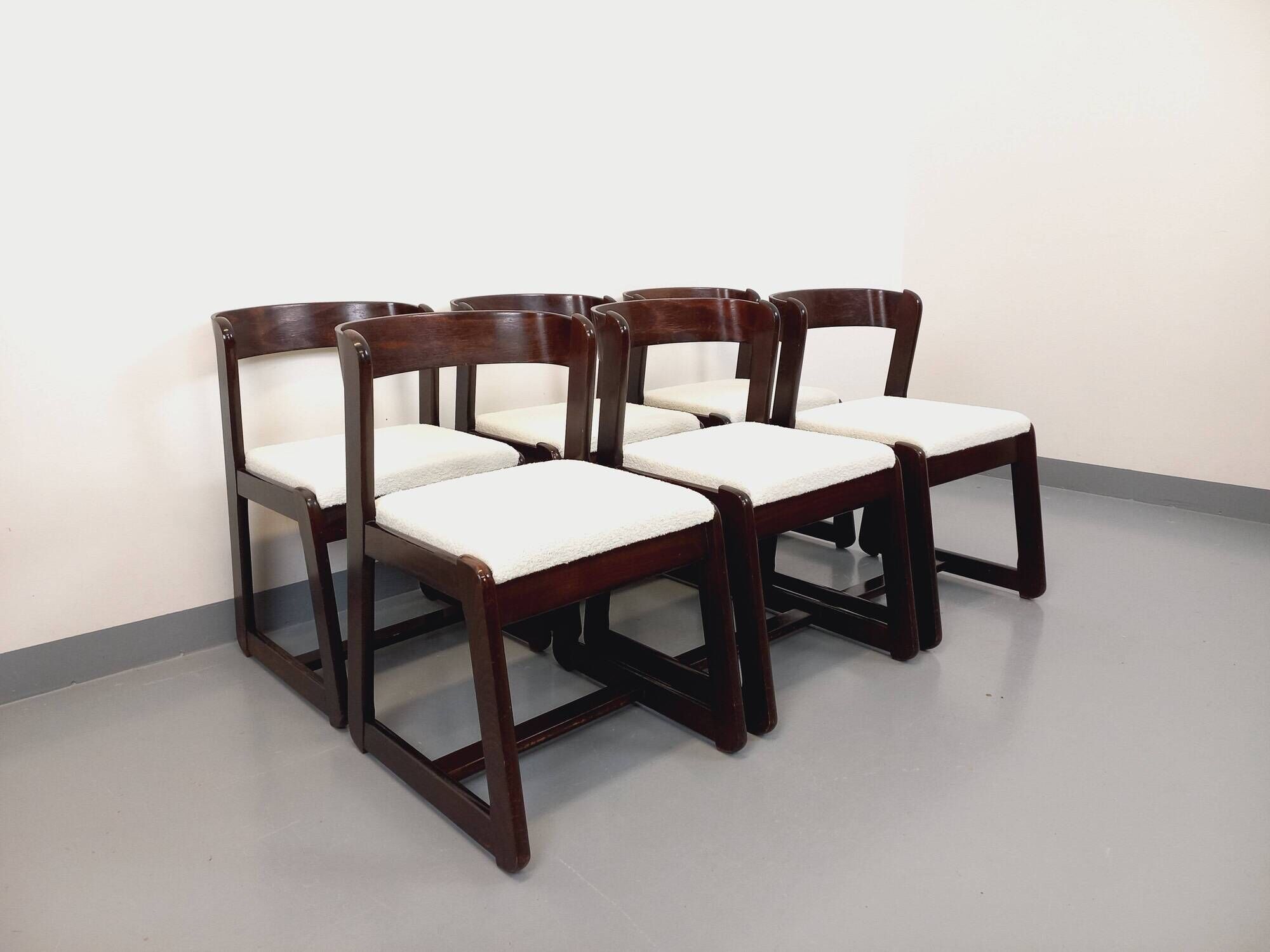Set of 6 vintage Italian sleigh chairs by Mario Sabot