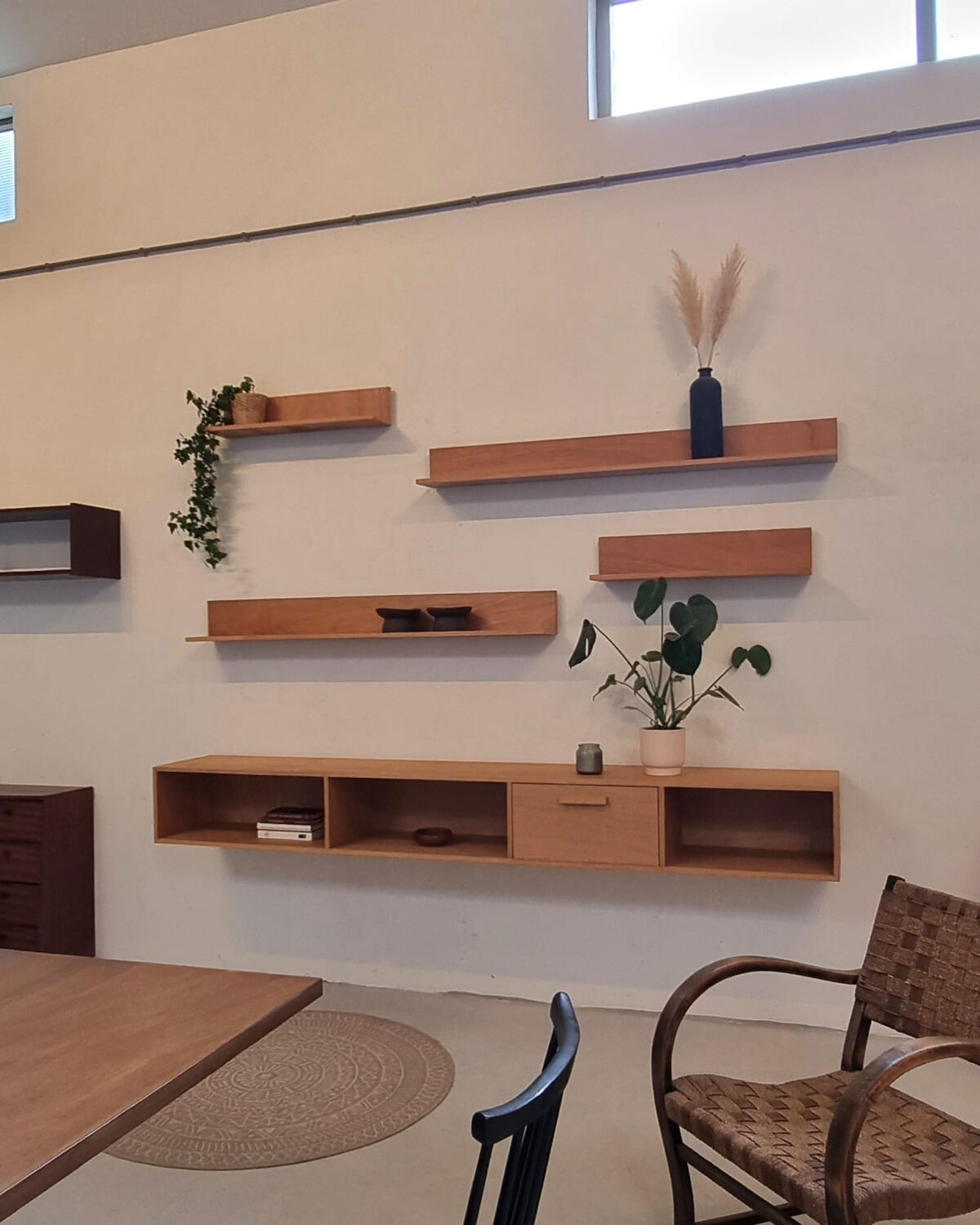 Runar wall unit