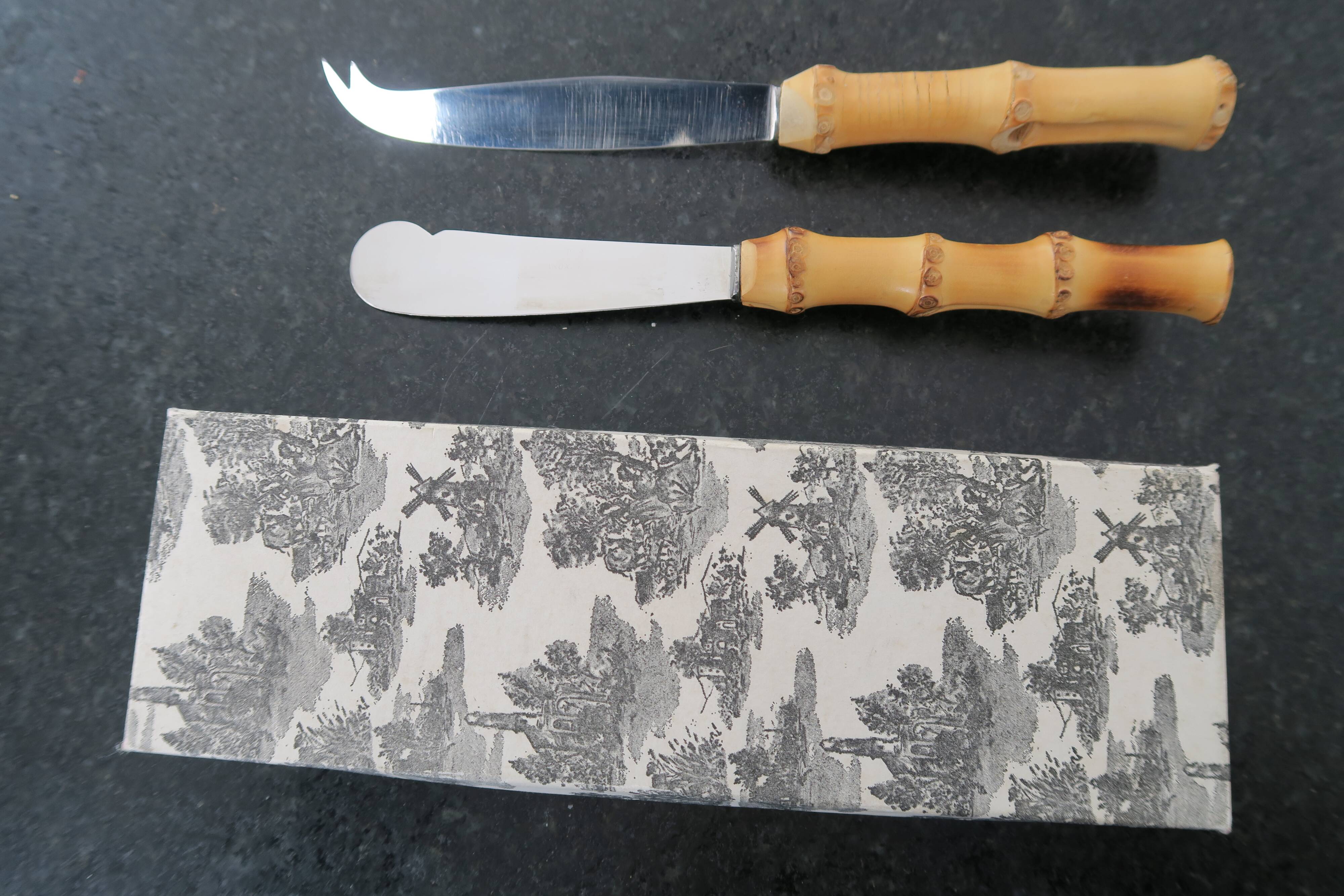 Ensemble couteaux à fromage manche bambou 1950