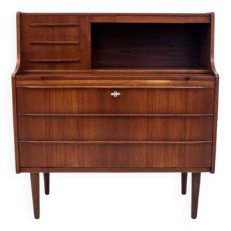 Bureau en teck, design danois, années 1960.