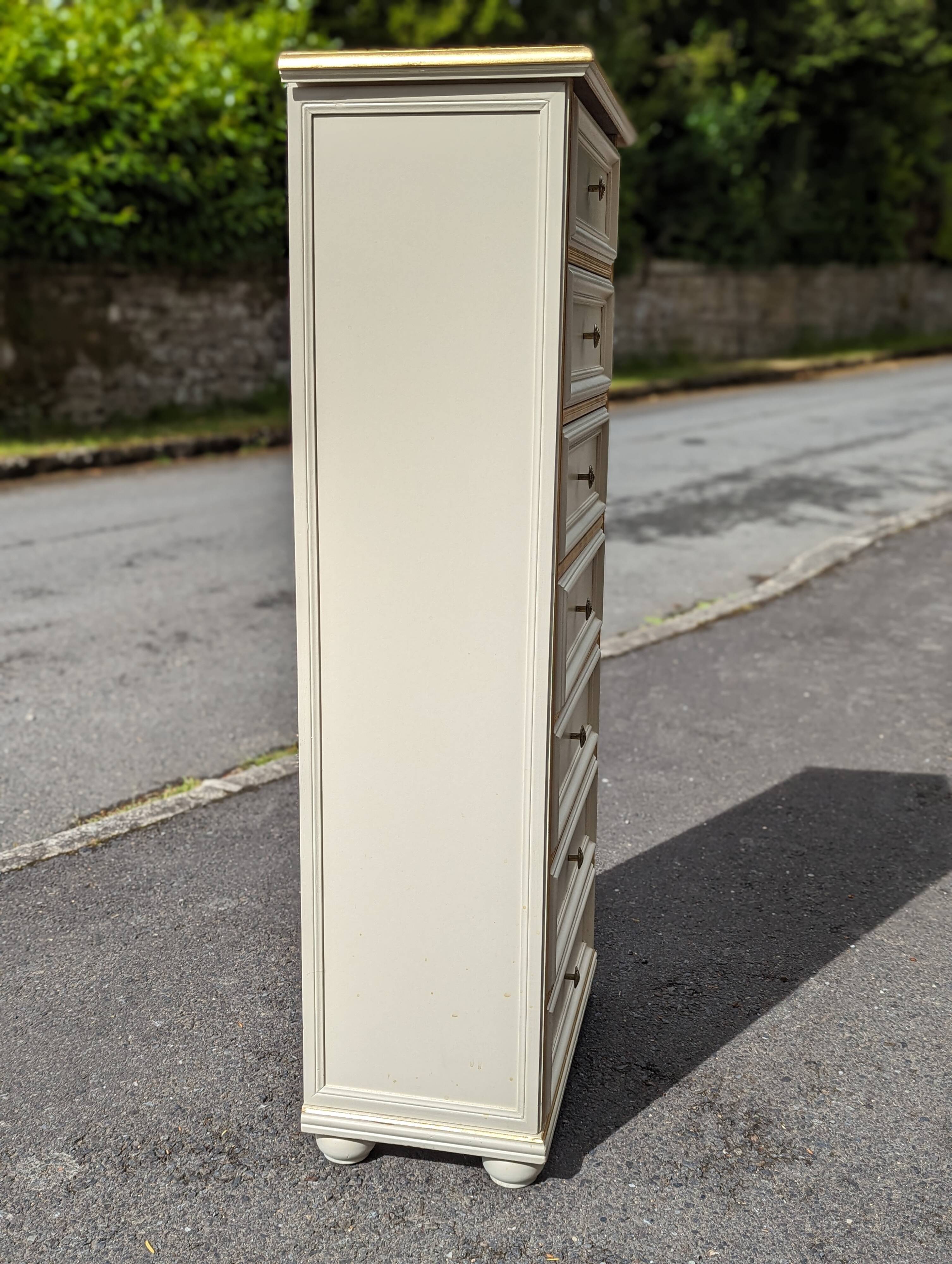 Semainier chiffonnier