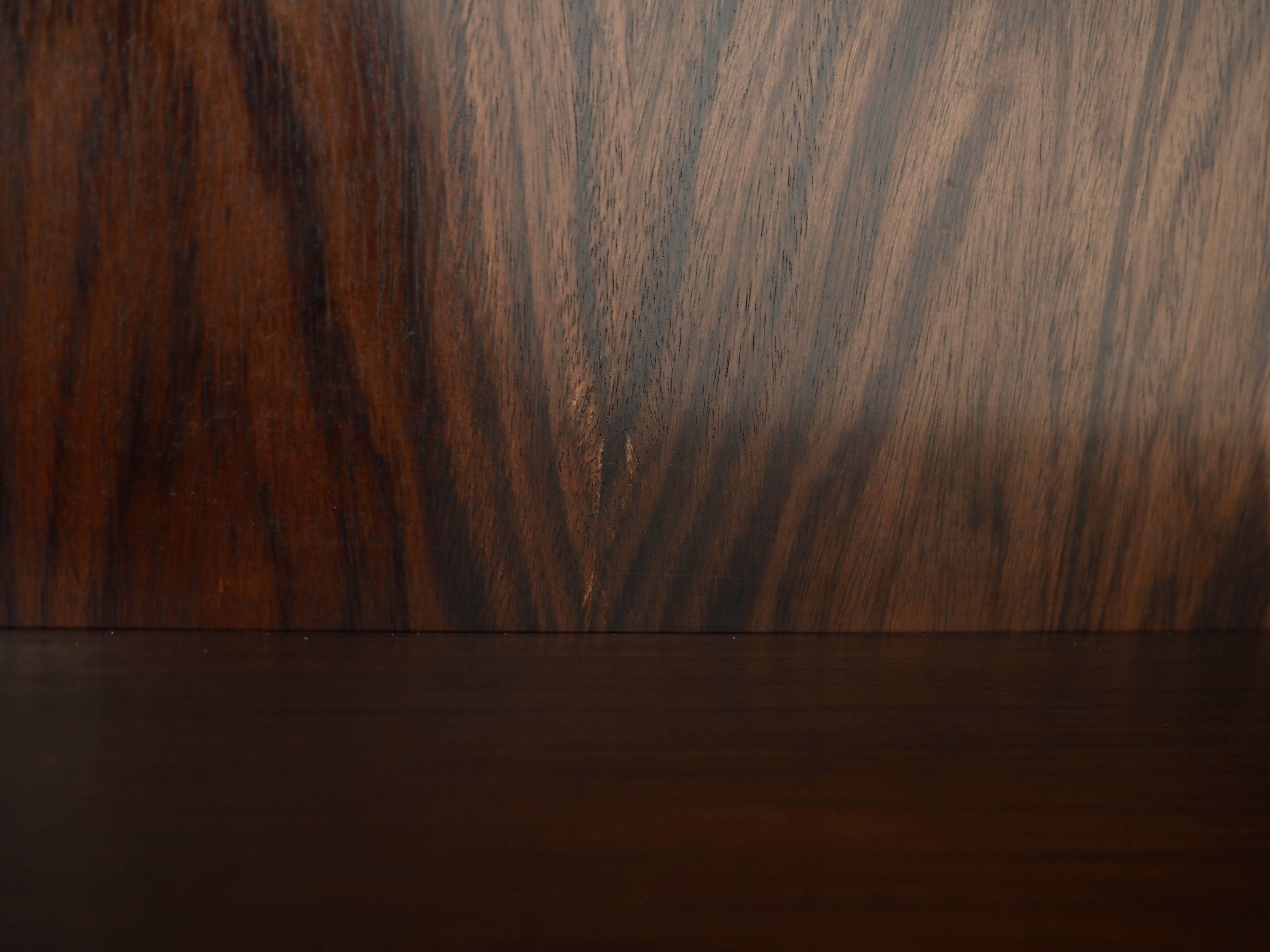 Bibliothèque en acajou, design danois, années 1970, production : Danemark