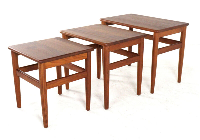 Set of 3 Danish Nesting Tables soldi teak - mid century modern design