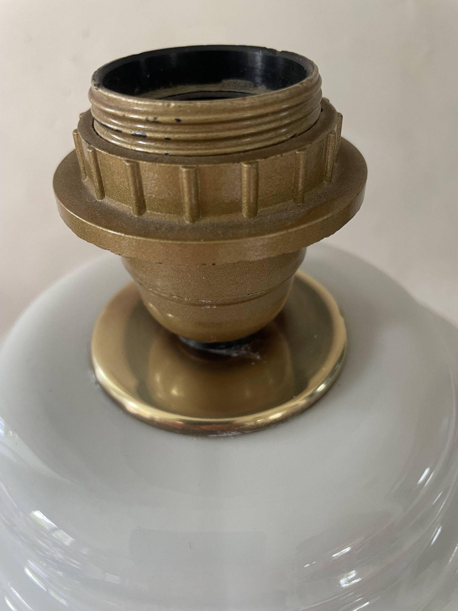 Pied de lampe vintage en céramique émaillée motifs écailles