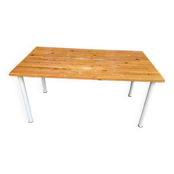 Table / Desk 150x80 cm in solid pine with detachable legs