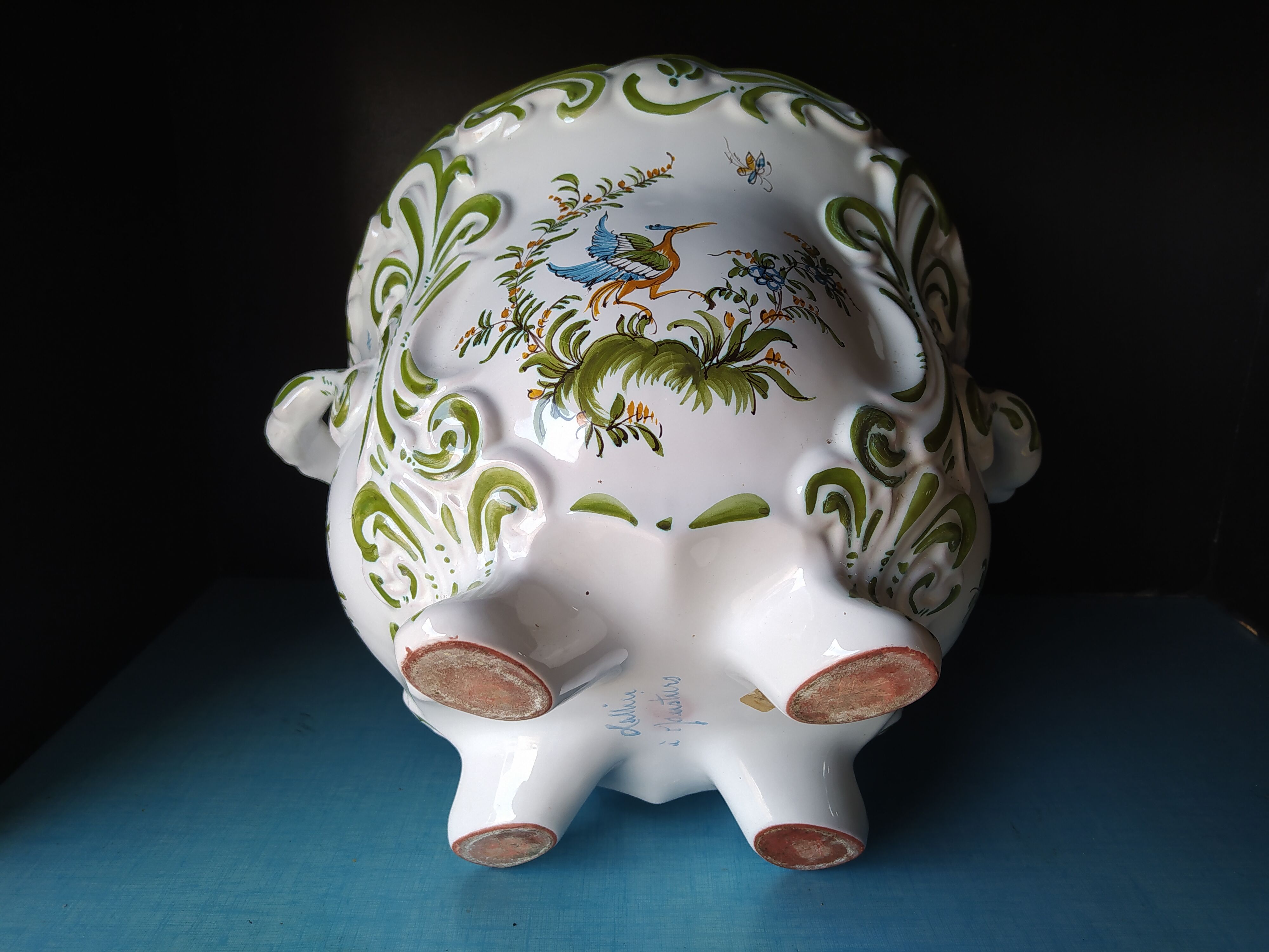 Large cache pot Moustier Sainte Marie in ceramic.