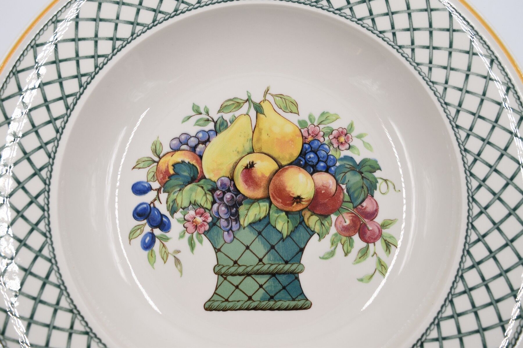 Round dish Villeroy & Boch model Basket