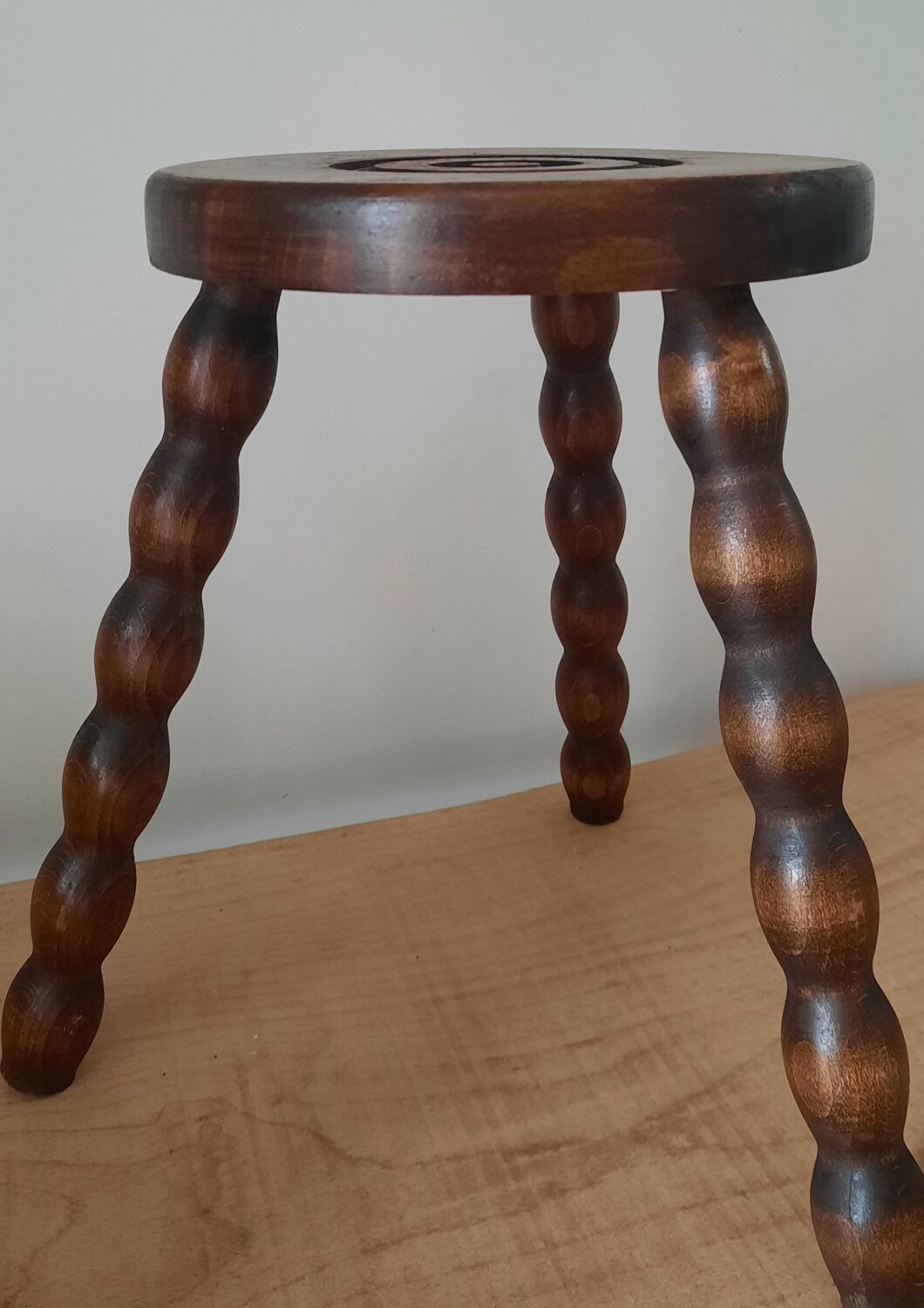 Tabouret Tripode bois