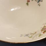 Porcelain fruit bowl with lions from Faïence Paris