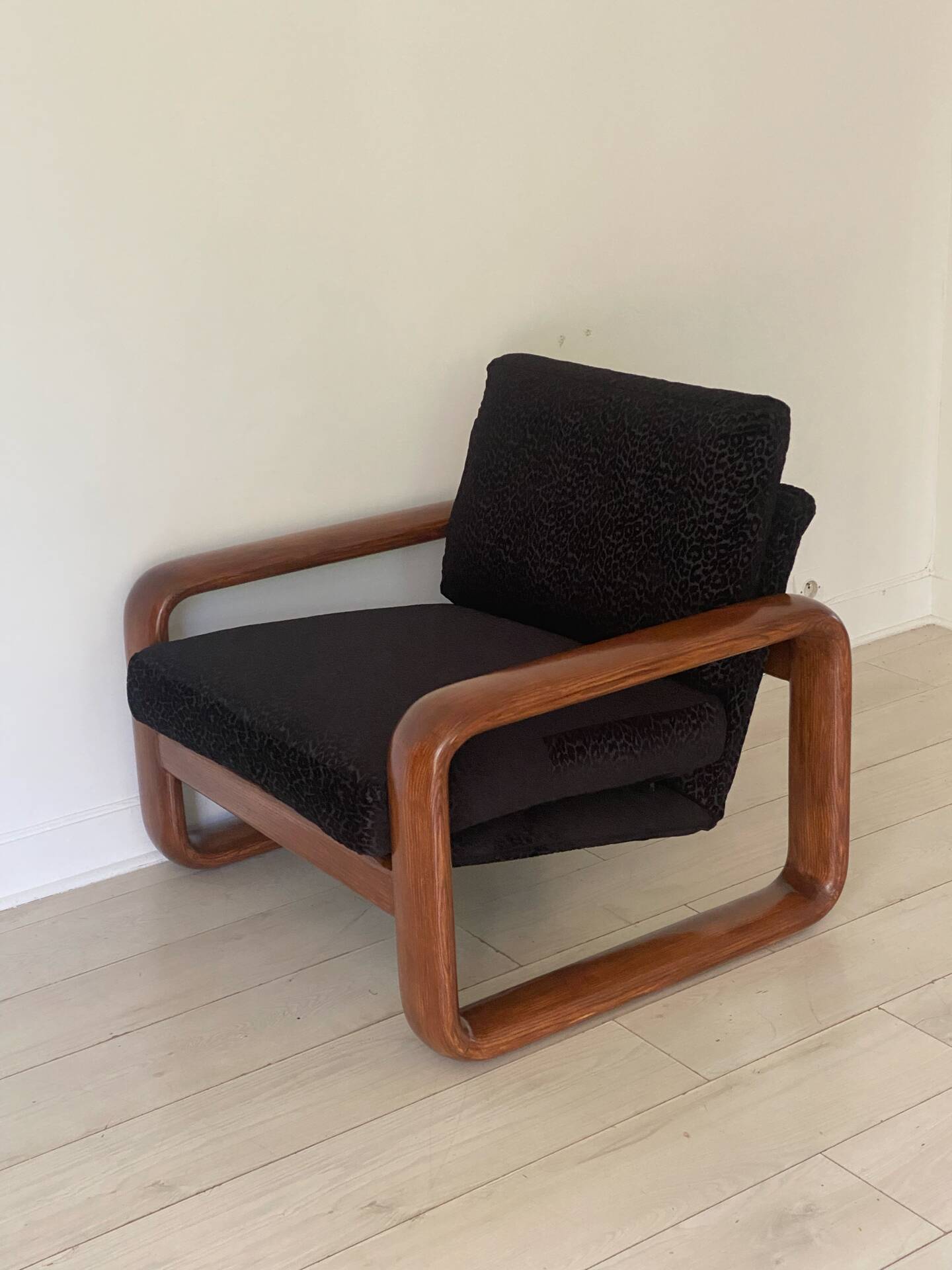 Set of 2 "Hombre" armchairs by Burkhard Vogtherr