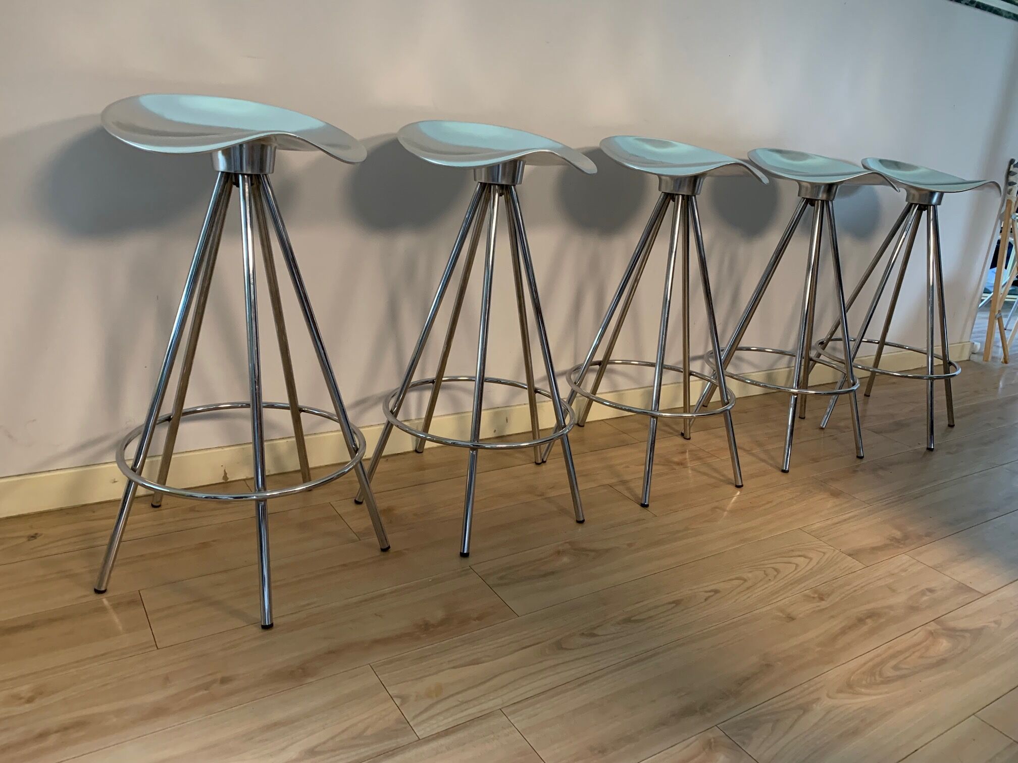 Set of 5 stools "Jamaica" by designer Pepe Cortes production Amat