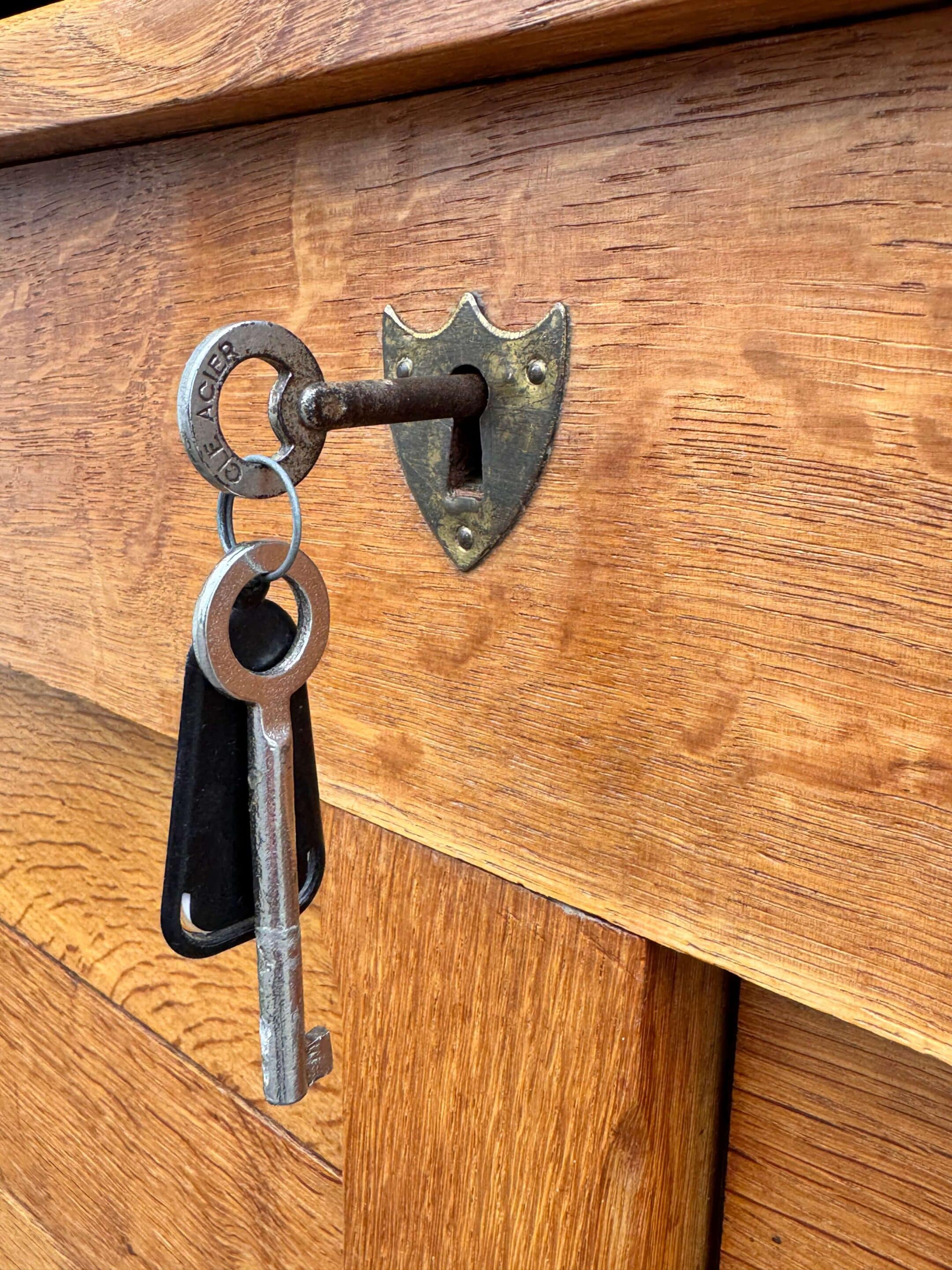 Old workshop drawer unit