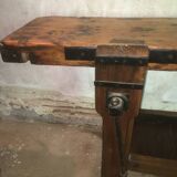 woodworking bench