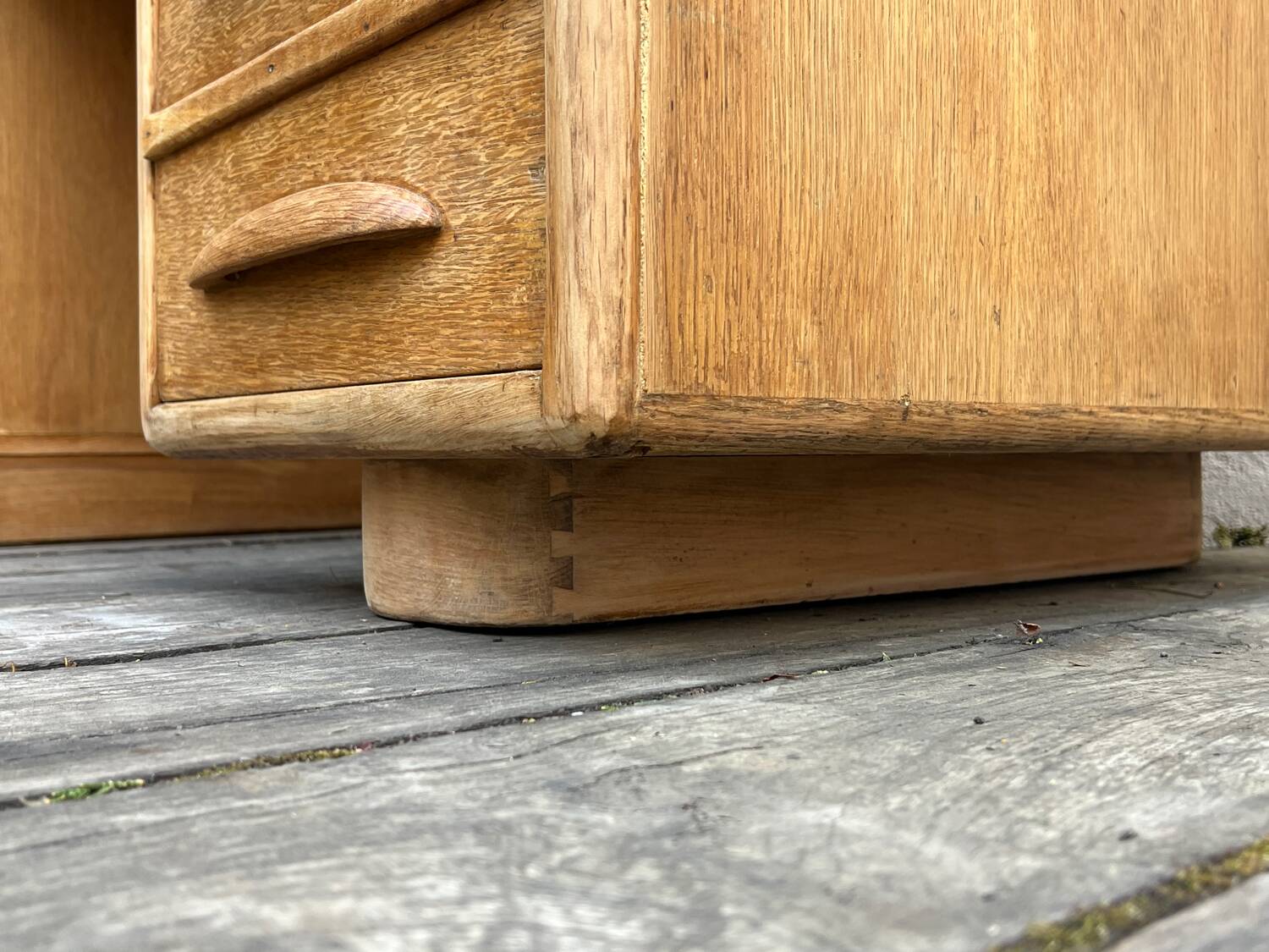 Antique light oak desk from the 1950s with 4 drawers