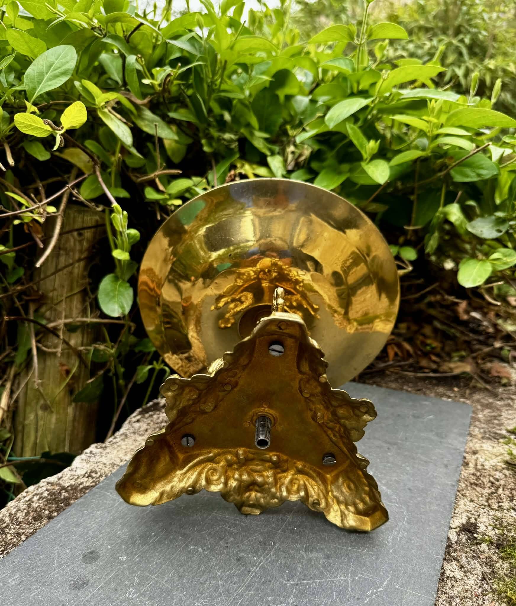 Large brass fruit bowl in Neo-Renaissance style