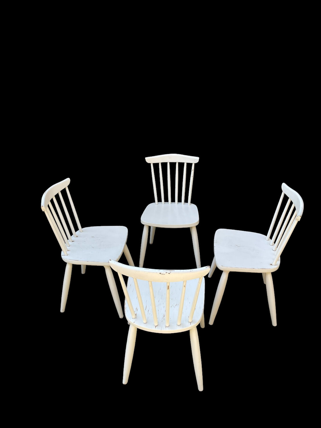 Series of 4 vintage solid wood chairs Scandinavian style