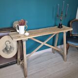 Antique wash table