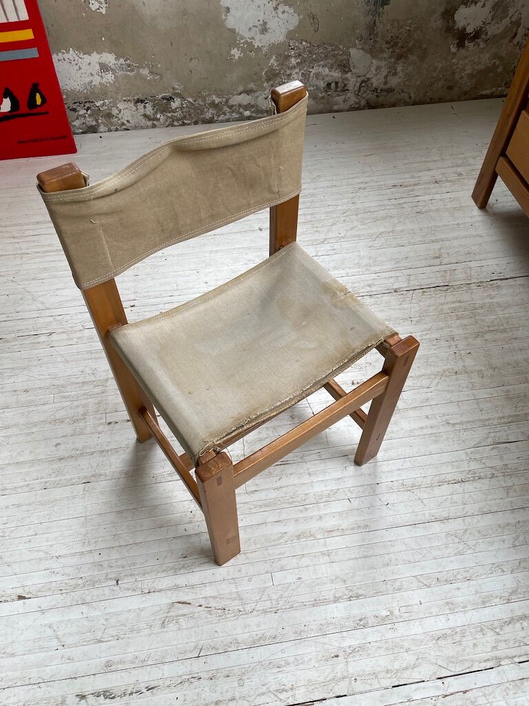 Regain dresser office row