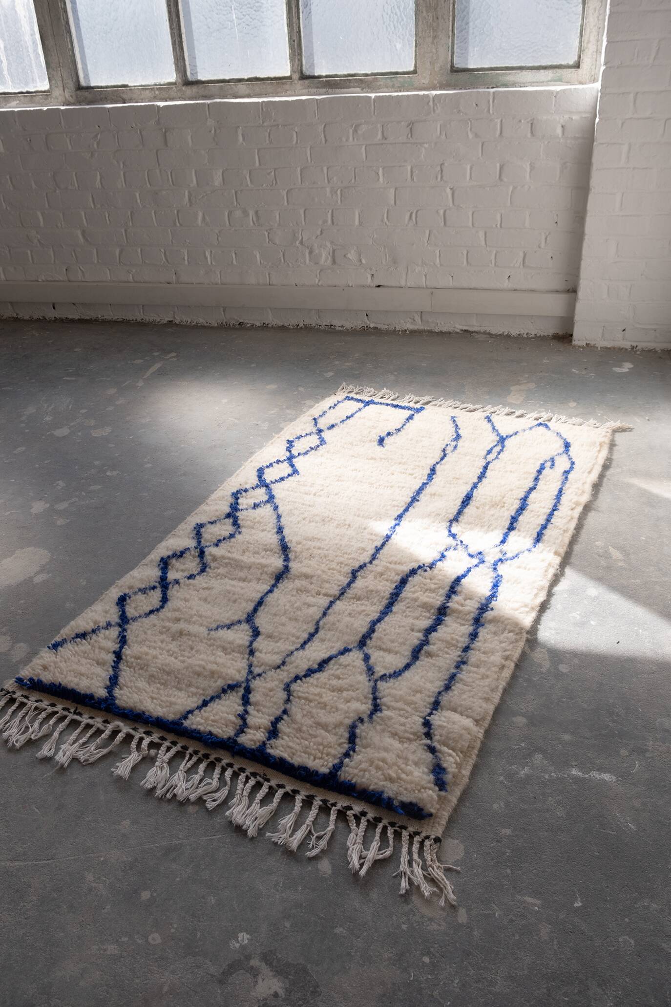 Amazigh Beni Ouarain rug tapis berbére- 140 x 88 cm