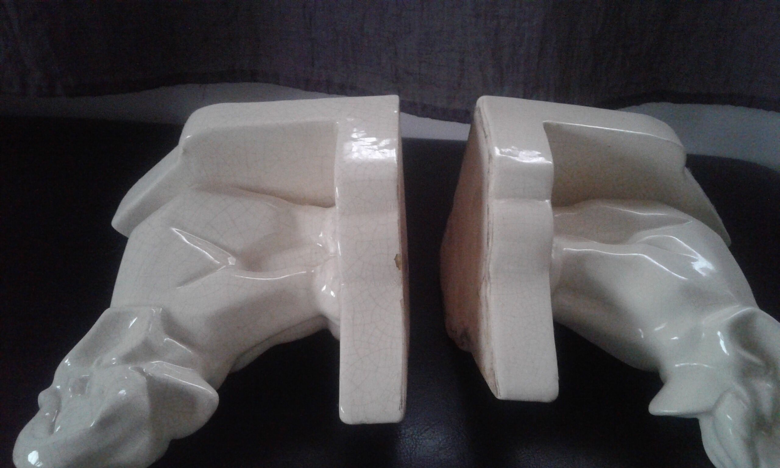 Pair elephants bookends