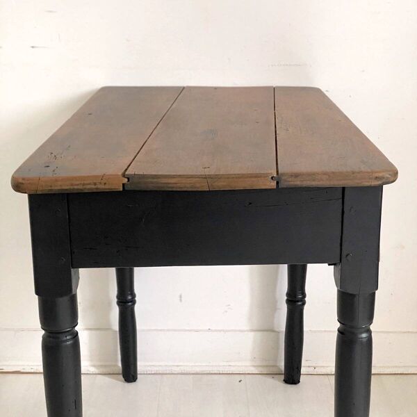 Bureau d'enfant en chêne, XIXème siècle