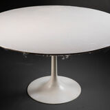 Tulip dining table