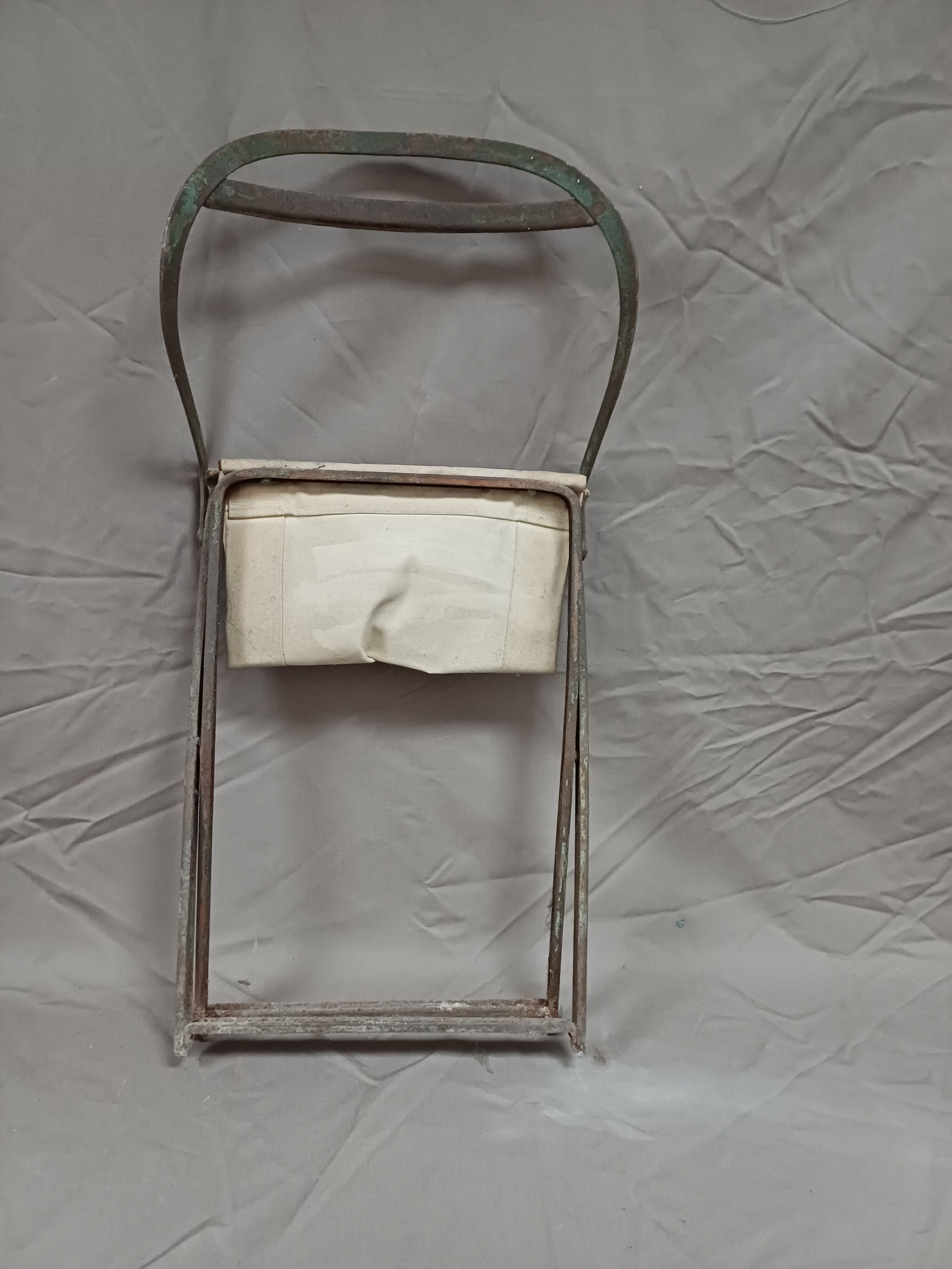 Chaise de jardin ancienne basse pliante métal tissus 1900