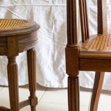 Fauteuil et tabouret anciens assise cannée et pieds cannelés