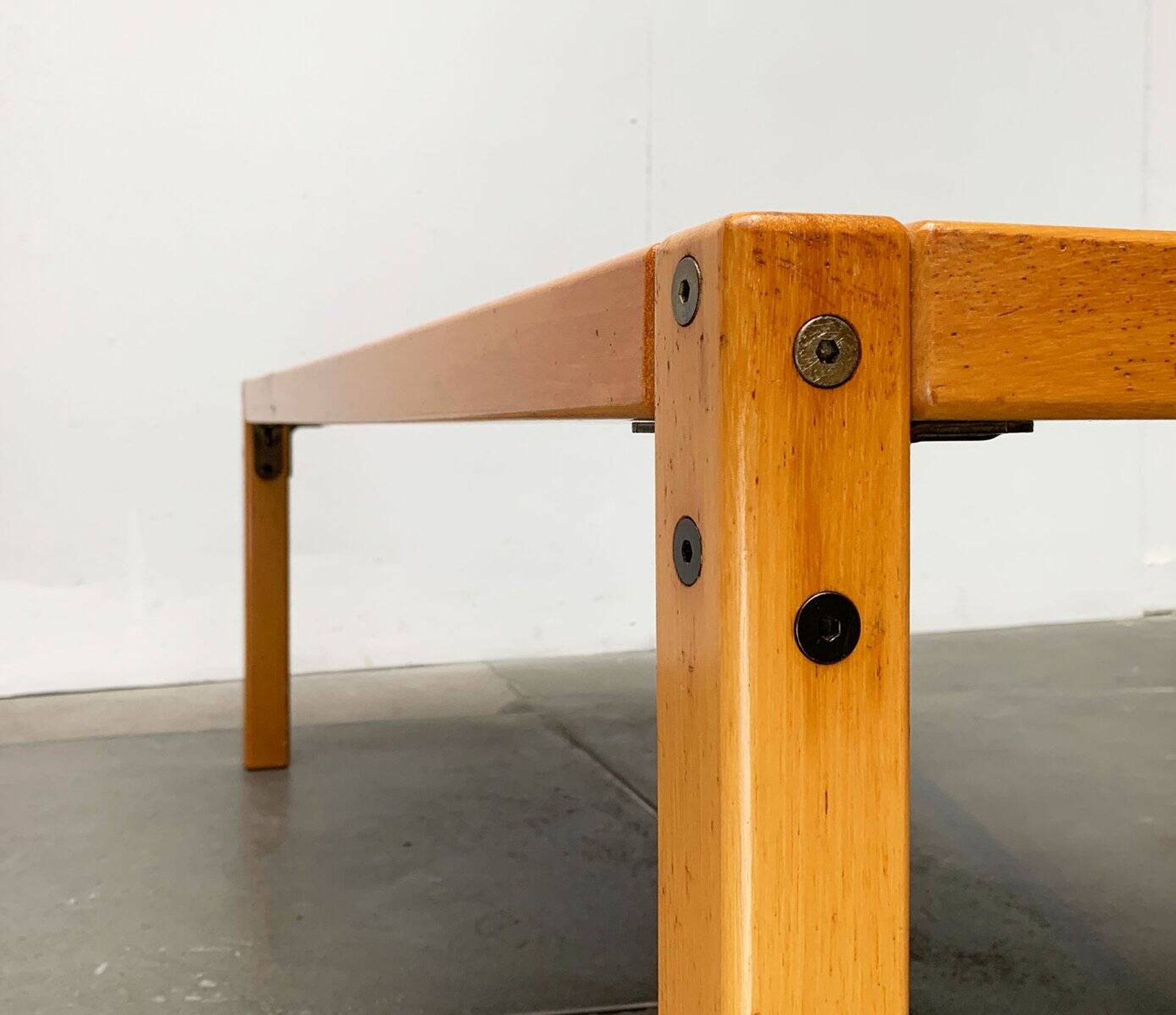 Postmodern coffee table Profil System by Elmar Flötotto for Flötotto, Germany, 1970s.