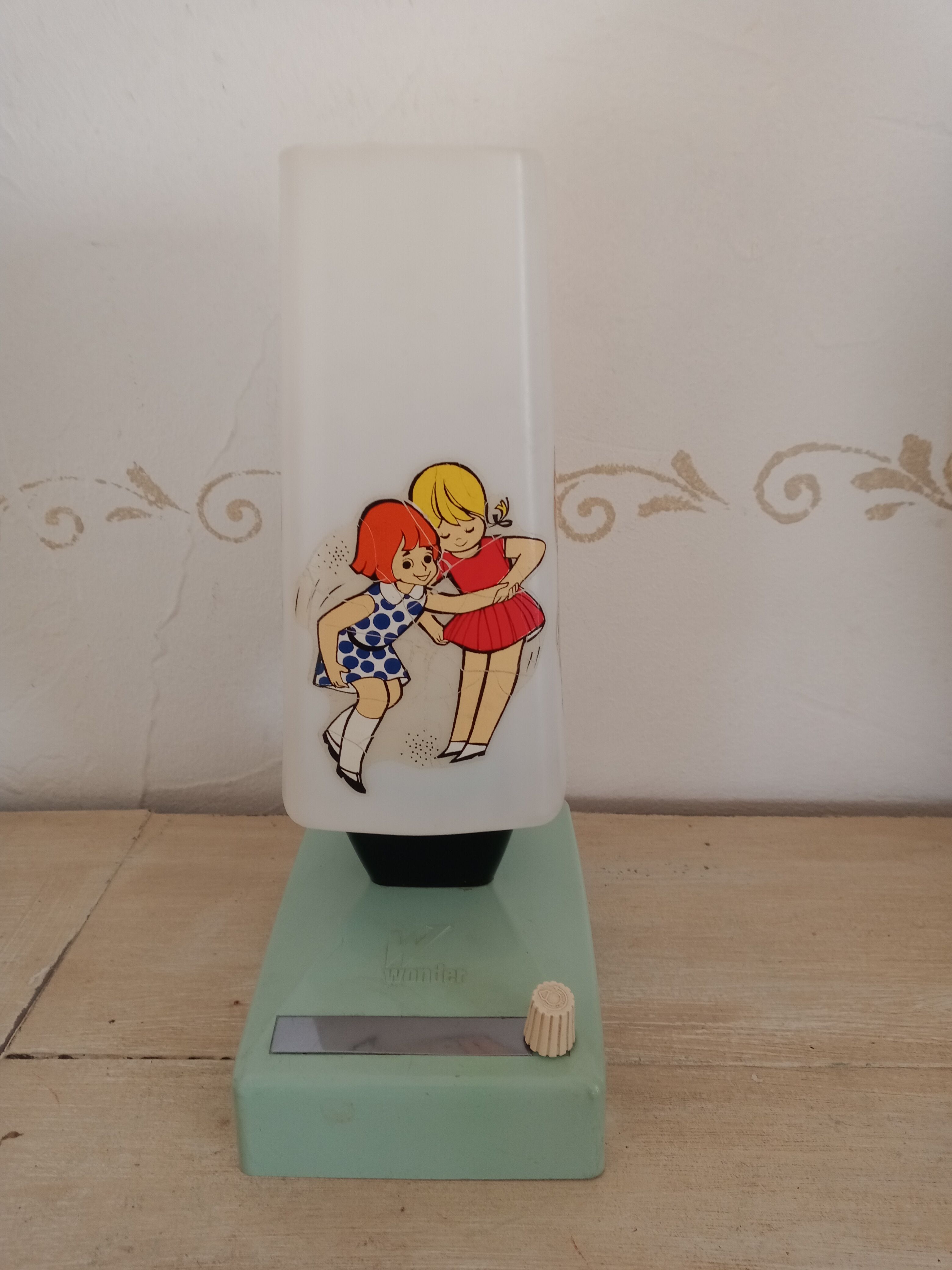 WONDER children's night light lamp