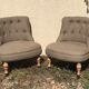 Paire de fauteuils crapauds