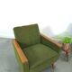 Fauteuil vert avec dossier en bois de teck