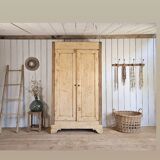 Armoire parisienne