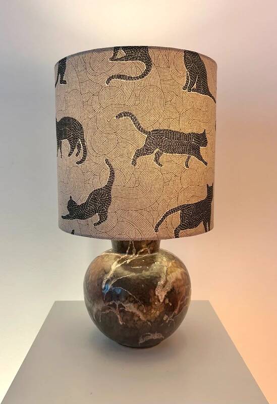 Lampe de table charmante pour les amoureux des chats - nouvellement assemblée